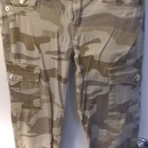 Women's camo pants